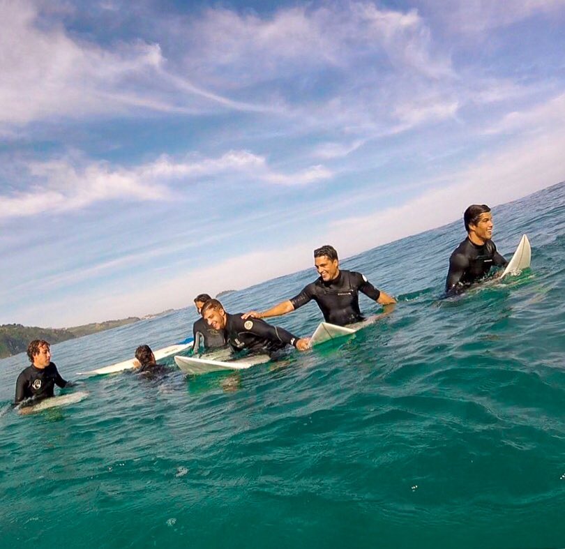 Los envidiosos dirán que es un efecto óptico. Pero todos sabemos que la pendiente que se aprecia es la famosa Mavericks 🌊
..