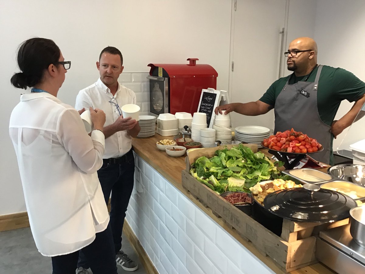 TheHubNL's tweet photo. Final cutdown for opening ceremony 🔥☕️🥗🥘🍝 #baxrstorey #newlook #restaurant #food #ready https://t.co/R6pY8vqcUL
