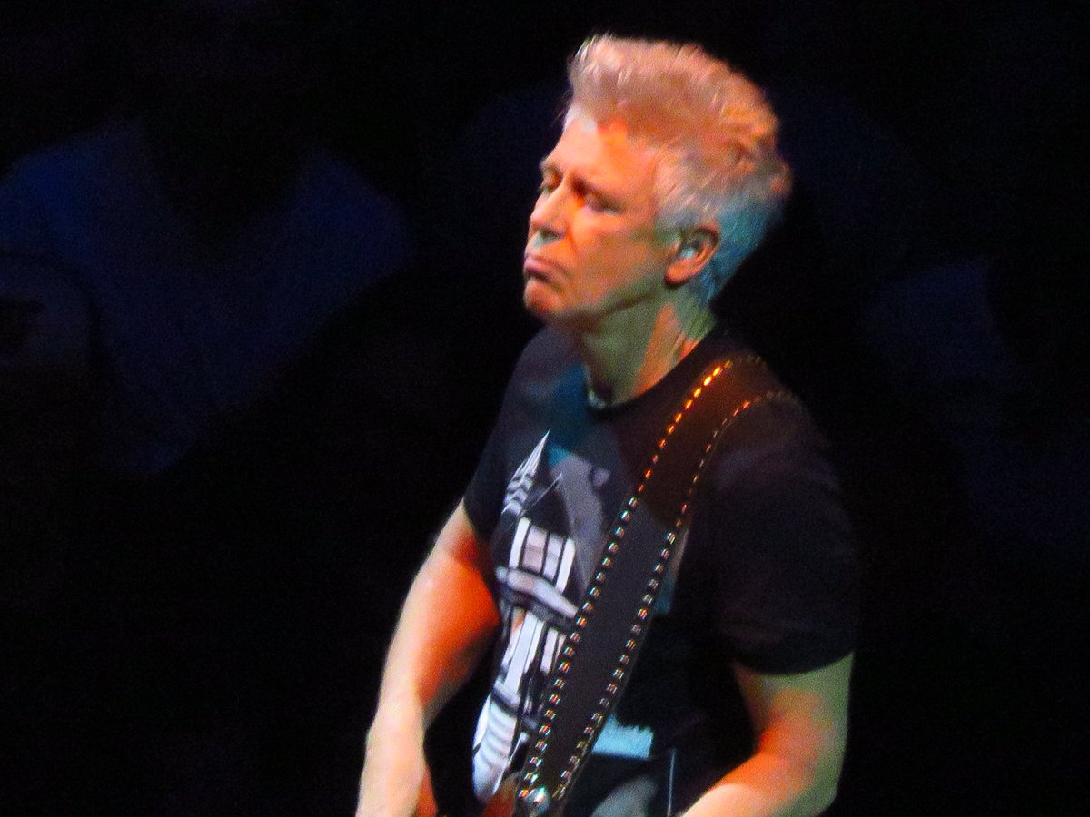 mazarockin's tweet photo. MSG 6/25/18
#U2 #U2MSG #U2eiTour @U2start @U2TOURFANS https://t.co/o3aolVRa0c
