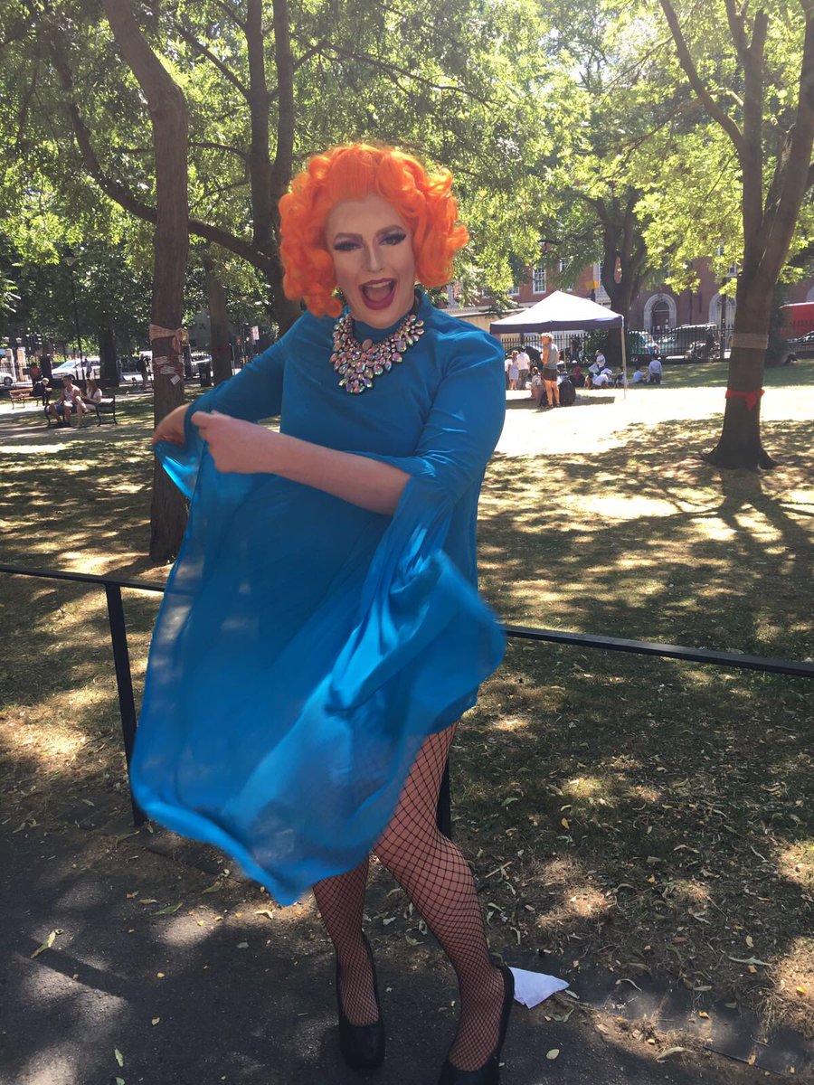 Barley_Agency's tweet photo. London, Be Brave Today! https://t.co/6RSKjioHWE
#BeBrave #Activation
#BarleyHouseAgency #BarleyHouseTeam #Remarkable #Creative #BeRemarkable
#DragQueen #Pride #WeStandTogether #LondonPride #Rupaulsdragrace #DragRace #Drag
#LGBT #LGBTQ #PrideDay #Euston #EdsDiner https://t.co/JsHCN3maf7