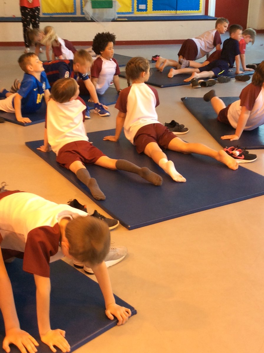 Y4StCecilias's tweet photo. Year 4 enjoying yoga, learning new stretches and strengthening exercises #SportsandHealthWeek https://t.co/Rzu587QjkH