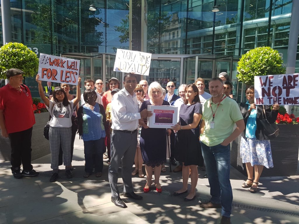 YasinForBedford's tweet photo. Pleased to join @Siobhain_MP today to support her campaign &amp; present a petition signed by almost 124,000 people to Sainsbury’s HQ, in protest against unfair contract changes. Staff are not in the money and Sainsbury’s bosses should  think again.  #workwellforless https://t.co/AKiydjtgUg