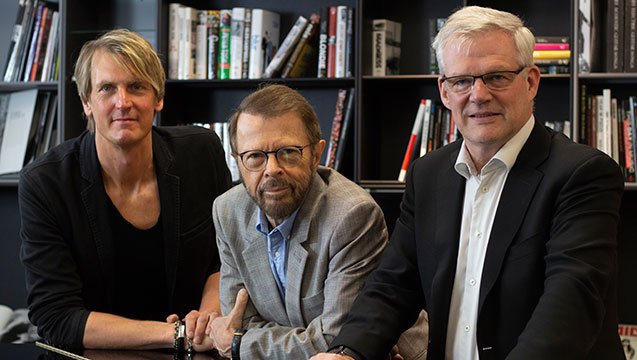 M_magazinePRS's tweet photo. A landmark deal has just been signed between @AuddlyMusic and @PRSforMusic to improve the distribution of royalties. Here's what you need to know. >>> https://t.co/8cTOEqRxUG https://t.co/OyHKxHp6Hp