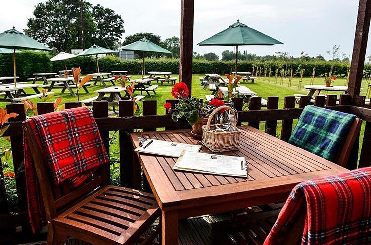 ThreeGreyhound's tweet photo. The sun is shining and what better place to be than the Three Greyhounds garden? Enjoying great food and drink!
#countryside #allstock #pub #garden #food #drink #cheshire #summer #tuesdaytravel https://t.co/uwxlVQlns0
