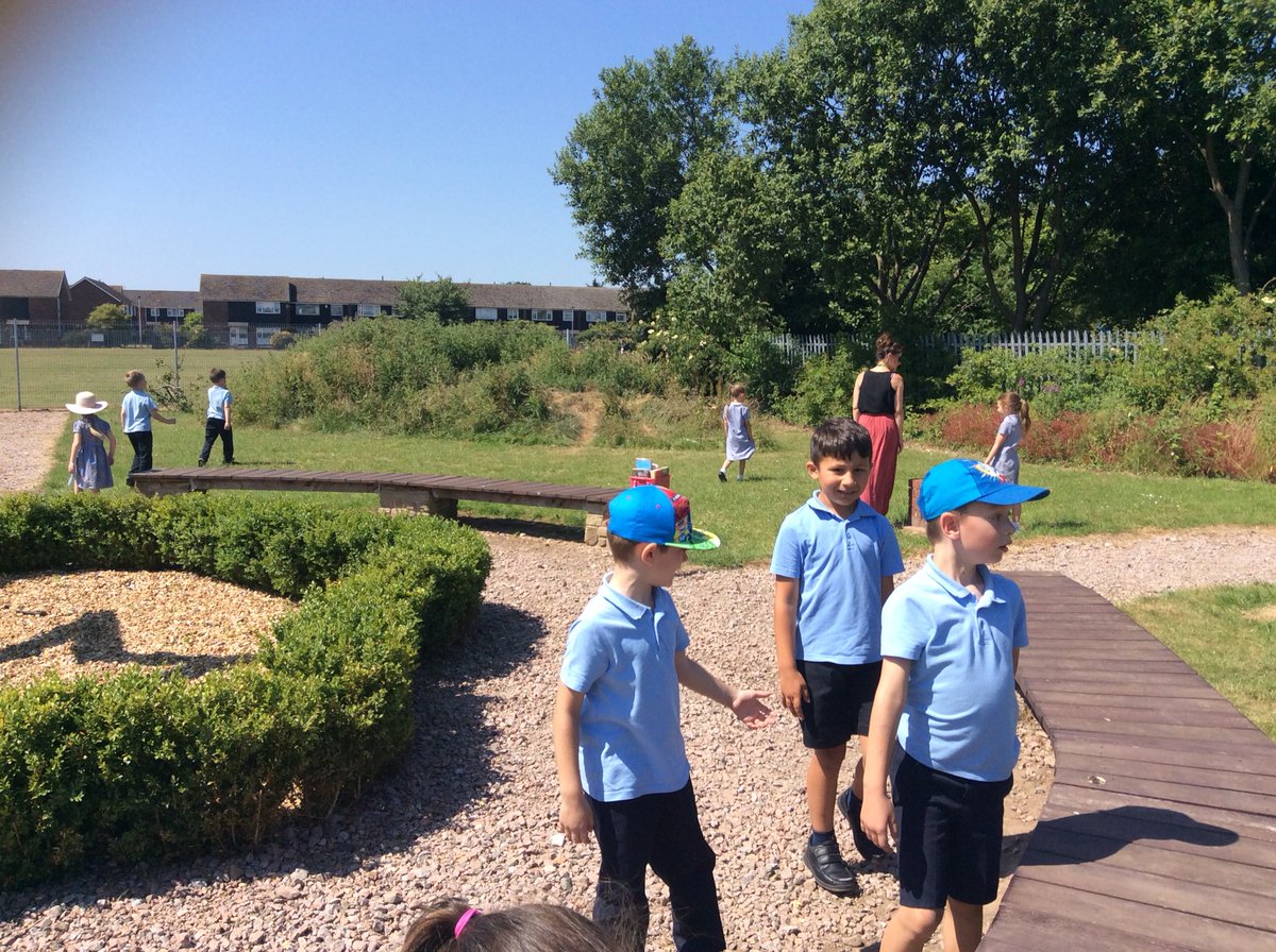 StBernardsep's tweet photo. In Team 1, we have started to plan out our bee garden. We #collaborated and #contemplated how to make it the best space possible. #excited #SavetheBees https://t.co/Bjxwj9RvTs
