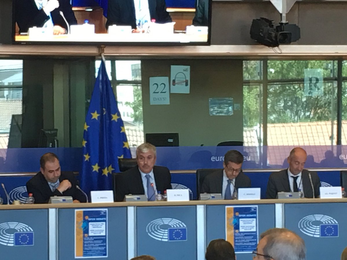 ericbjorklund3's tweet photo. It’s a numbers game. €86,596bn not €100,00bn says MEP Dan Nica #horizoneu @Moedas #europarl https://t.co/7gfzij7hBw
