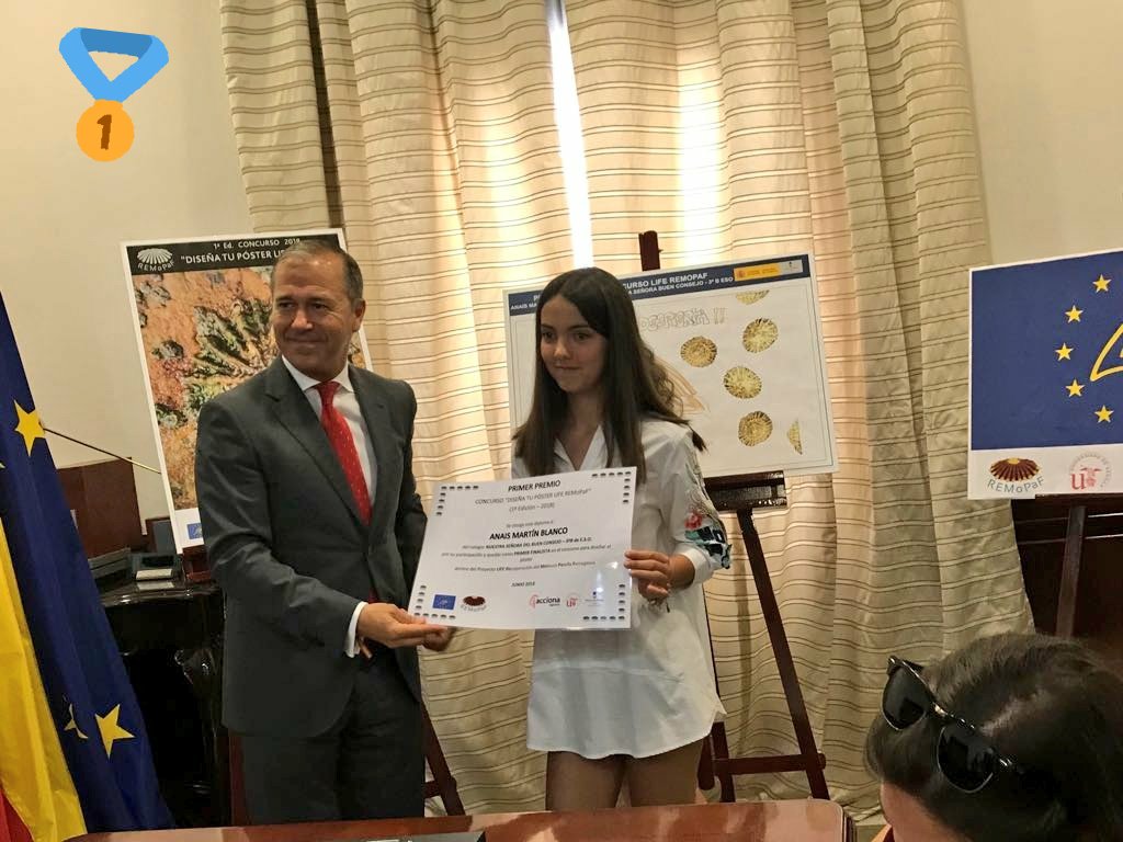 liferemopaf's tweet photo. Entrega de premios concurso DISEÑA TU PÓSTER #LIFE #REMOPAF. 1°🏆Anais Martín 3°ESO #buenconsejoMelilla. 2°🏆 1°B ESO @princesaconcep. 3°🏆 Nesrin Zaghdoud 1°ESO #IESRUSADIR. ENHORABUENA A Todos!!.@liferemopaf @LIFEprogramme @ACCIONA @unisevilla @puertodemelilla @AmpaBuenConsejo https://t.co/WxjCZ53865