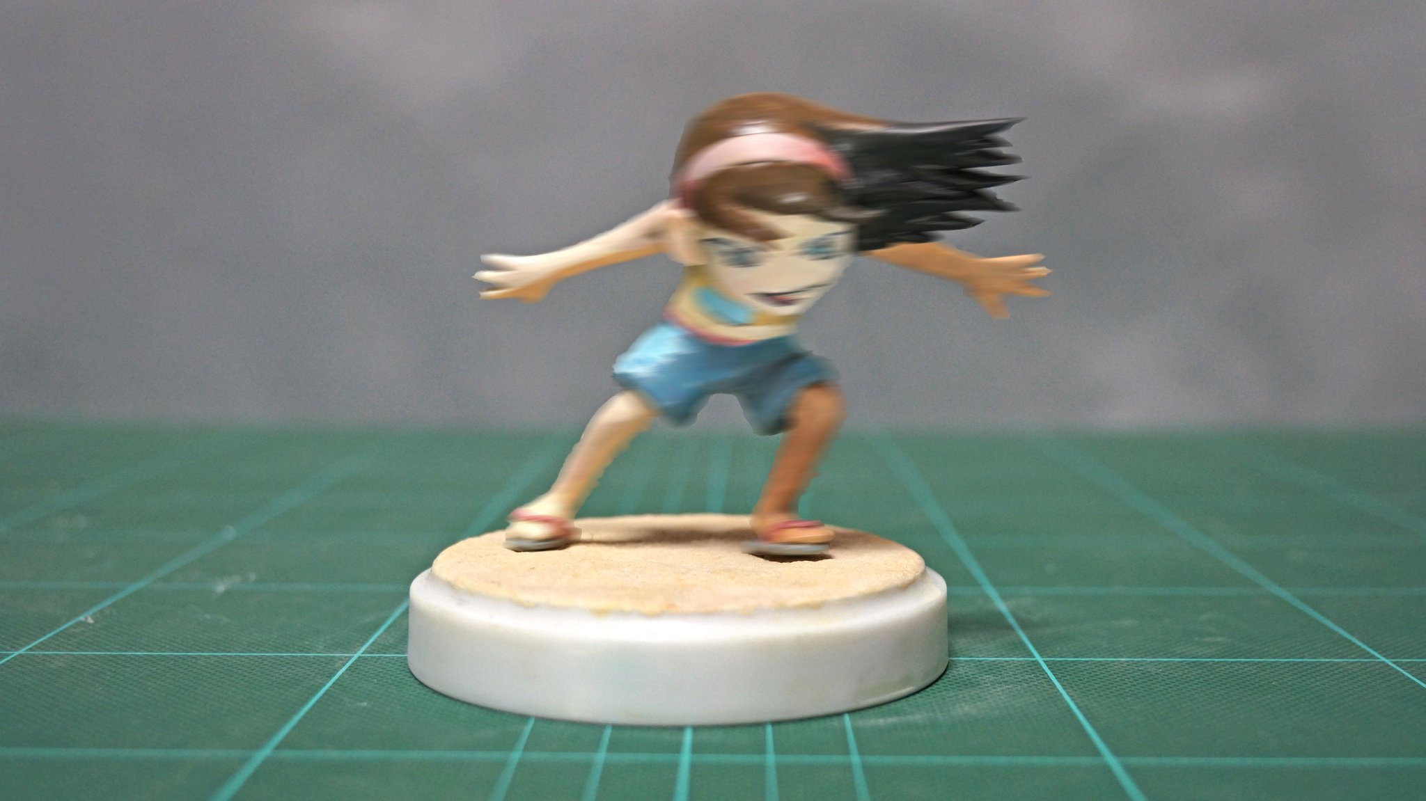 めーちっさい どうせ高速移動するので雑な塗装でも許される歩美ちゃんフィギュアを作りました