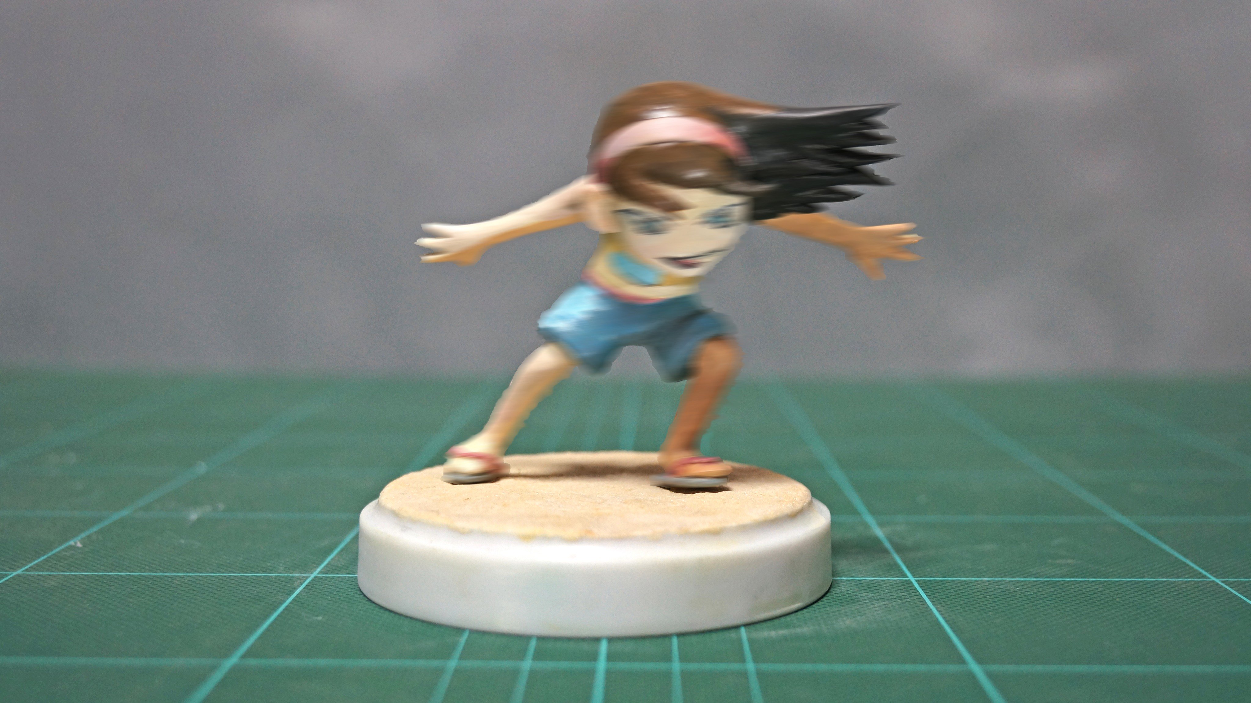 めーちっさい どうせ高速移動するので雑な塗装でも許される歩美ちゃんフィギュアを作りました T Co 7toot1wjbw Twitter