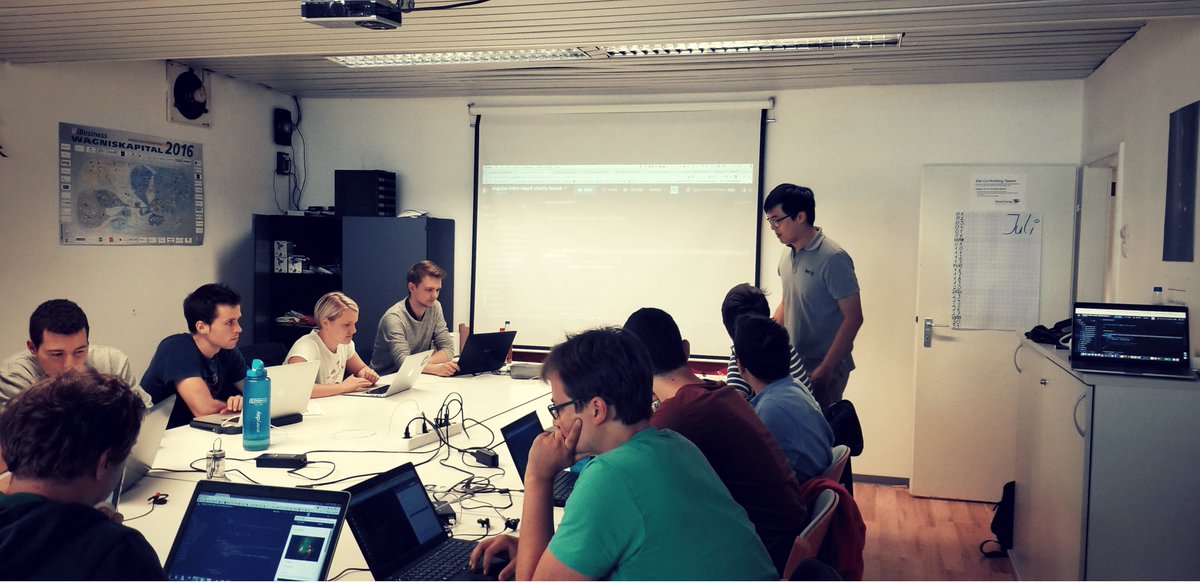 selfbits's tweet photo. Ein kleiner Eindruck vom Angular-Workshop gemeinsam mit der @Pioniergarage. Es hat uns riesig Spaß gemacht! 
#Angular
#Workshop https://t.co/TWf8uwMAqh