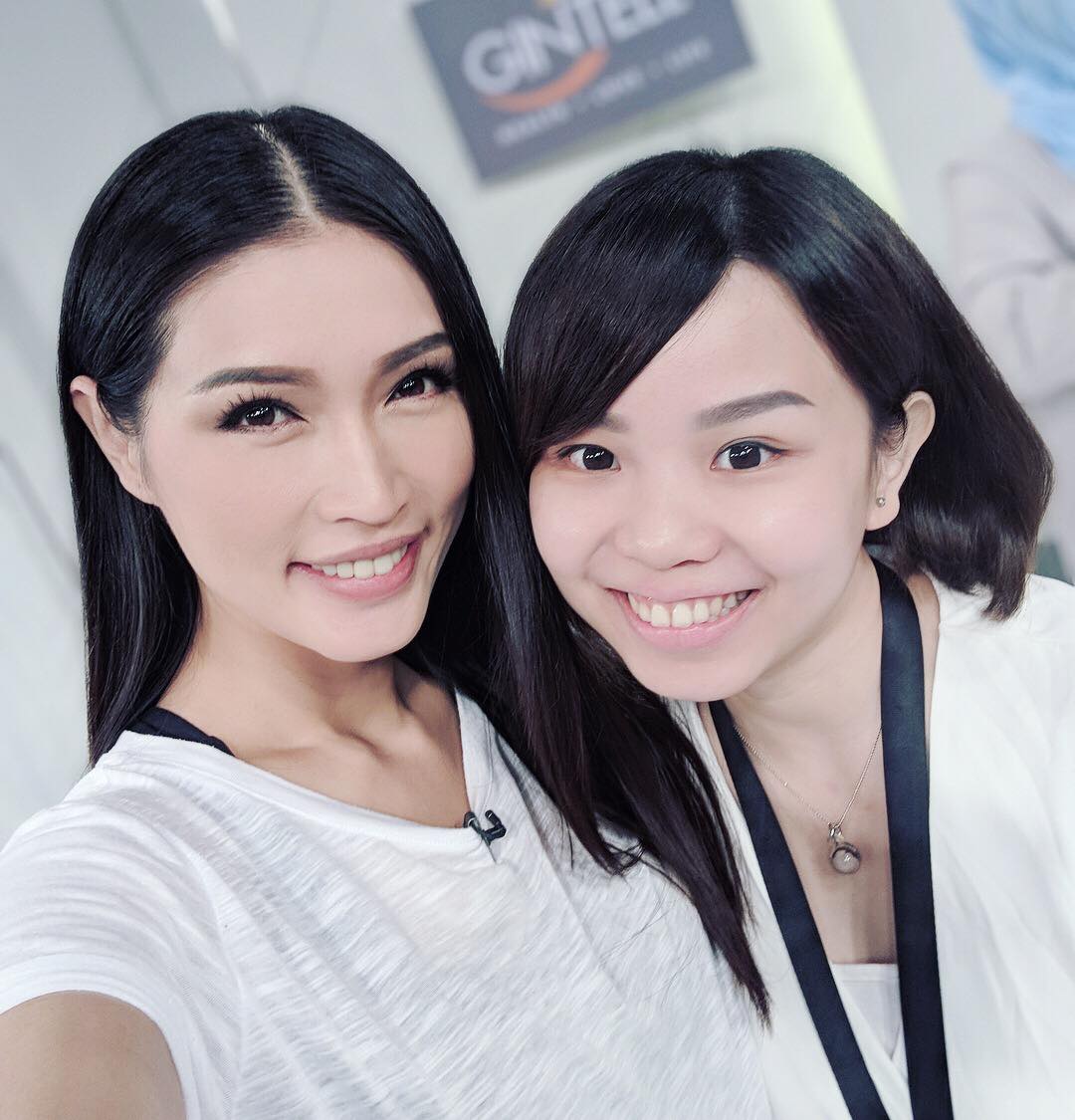 amberchia's tweet photo. 好玩,好笑及健康的一天。现在大家都开始爱上 Gintell Hulala 运动椅子。 💃
Fun day at #ShopAtGoShop Astro 108 & Astro... https://t.co/qguxaE9AtD https://t.co/3yKgOSUrQ9