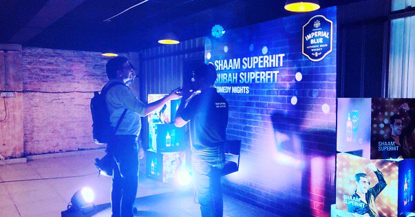 CraftbuzzEvents's tweet photo. All weekday blues turned into " Shaam Superhit, Subah Superfit" Comedy Nights event for Imperial Blue #Seagrams #Authenticgrainwhiskey #Craftbuzzevents #Events #marketingsolutions #imperialblue https://t.co/SsWN3n1uvo