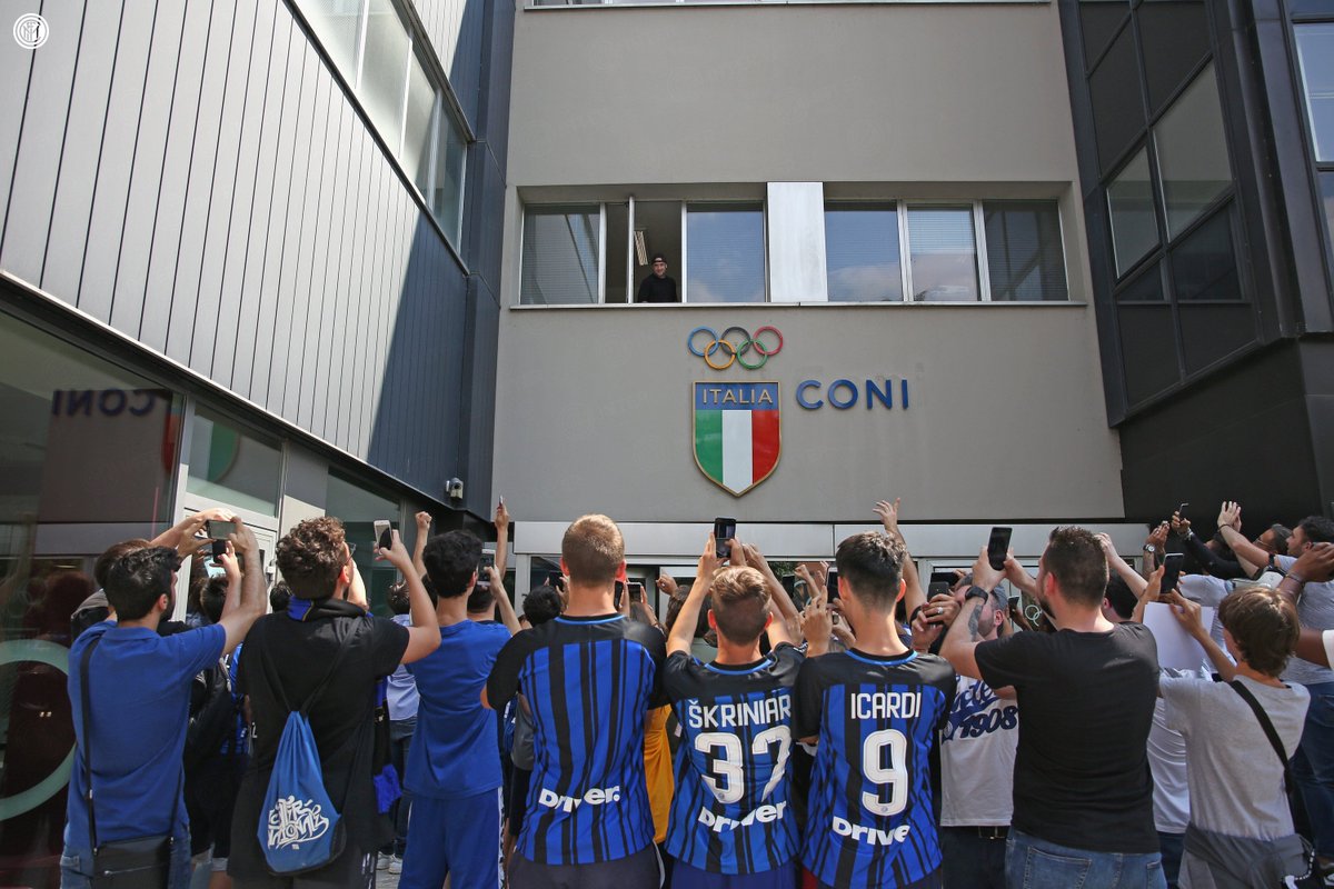 Inter tweet picture