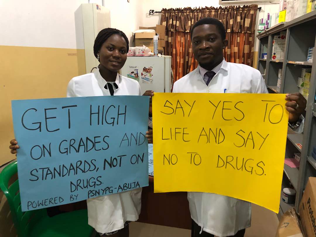 psnypgabuja's tweet photo. Young pharmacists from Kubwa General hospital, Abuja. 
#SayNoToDrugAbuse https://t.co/l2trwXEvPK