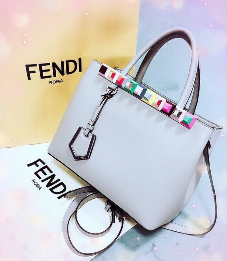 snooopy_sleep's tweet photo. 今日も今日とてしっかり利確💹
からの速攻買い物👜💕
ㅤ
完璧一目惚れだょね(✽´ཫ`✽)
ㅤ
もうひとつとめちゃくちゃ
かわいいやつあったから
次来たとき買うことにした😋❣️ https://t.co/GOIHHDoLig