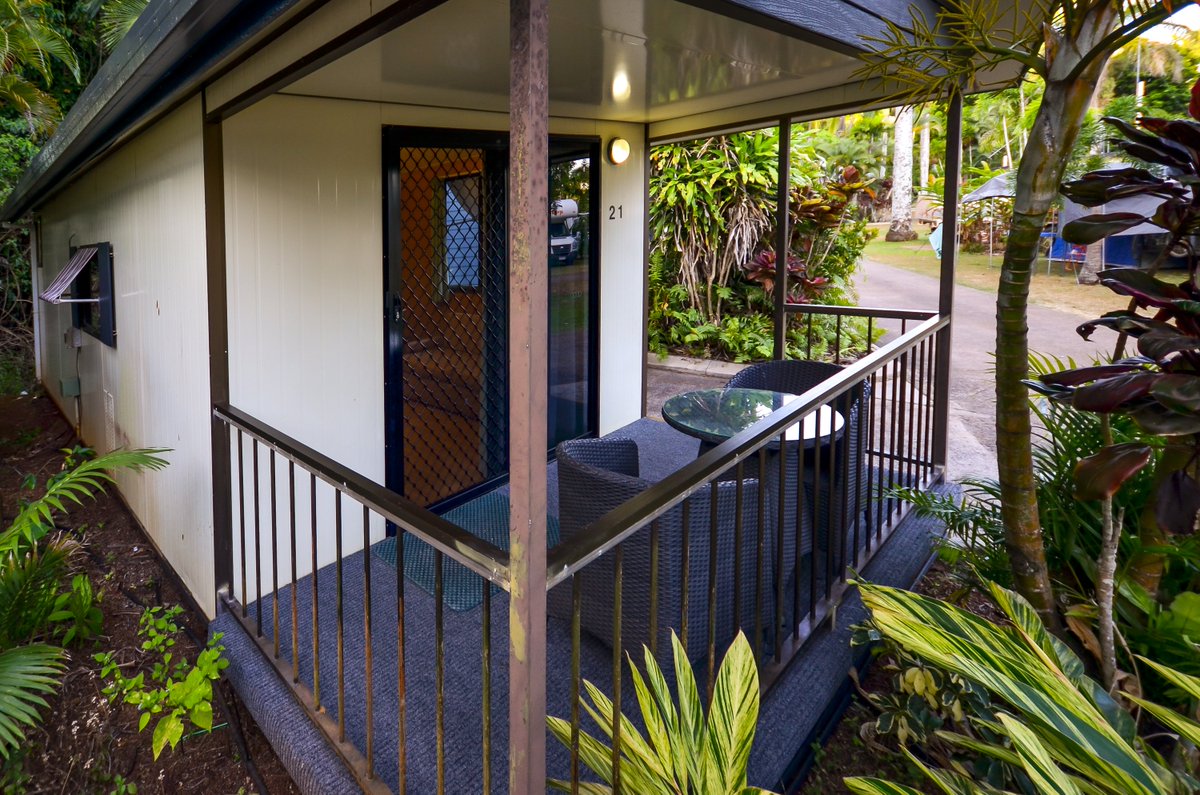 HideawayMB tweet picture