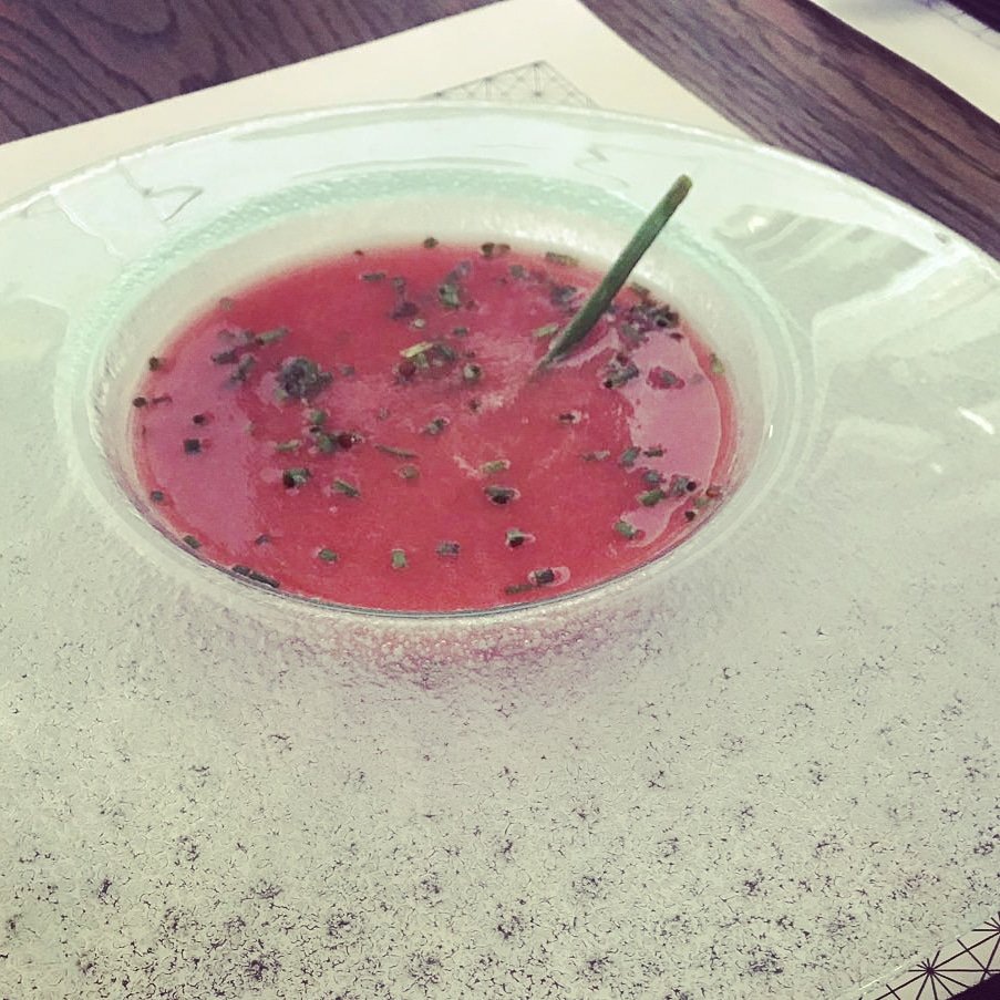 #Manso te refresca el #martes con #Gazpacho de #Sandía como #PlatoDelDía + otro que elijas de una selección de nuestra carta para completar tu #menú ejecutivo. #MansoLoGuisa #TúTeLoComes 
#LasPalmas
*Aceptamos ticket #restaurante.
#ZonaTriana