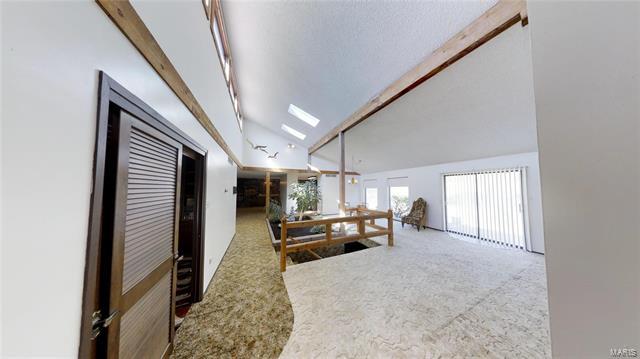 missourihomes's tweet photo. Lovely farm house located at Festus, MO!  For more information, click the link --> https://t.co/NogDgJhem2 #realestate #realtor #stl #stlouis #Mehlvillemo #arnoldmo #imperialmo #barnhartmo #buyingahouse #mortgage #realestateoffices #remaxhomeloan #remaxbestchoice #RealtorsWhoCare https://t.co/M4KGJqGtaU