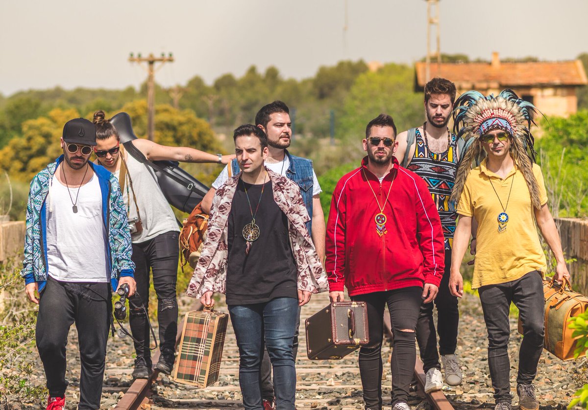 El vocalista de Doctor Prats passa pel magazín a pocs dies del concert de Festa Major cugat.cat/diari/sons/138… <a href="/FMSantCugat/">Festa Major de Sant Cugat</a> <a href="/NuvolCugat/">El Núvol</a>