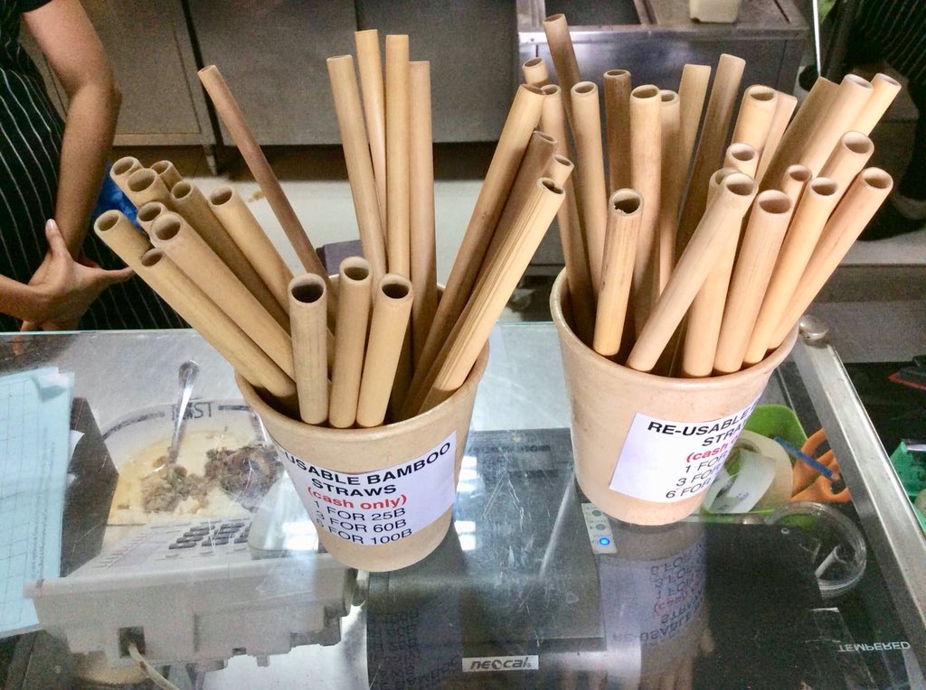 gringreenintl's tweet photo. REUSABLE Straws and BIODEGRADABLE Cups at NIST International School’s Snack Shop! 👏🏻👏🏻 What’s your school doing for the environment? .
.
.
.
#thinkgreen #gringreen #gringreeninternational #plaSTICKS #green #studentbased #ngo #nist #nistinternationalschool https://t.co/3Cb3mbclBi