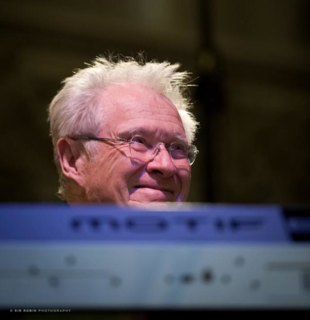 _niromusic's tweet photo. Happy Birthday to the one and only Dave Grusin!
Watch out for the forthcoming documentary „Not Enough Time“ @GrusinFilm a co-production between Jindojazz Inc. and the International Swiss Record Label @_niromusic . @davegrusinjazz #grusinfilm #DaveGrusin #NotEnoughTime https://t.co/PCP1gWGx9m
