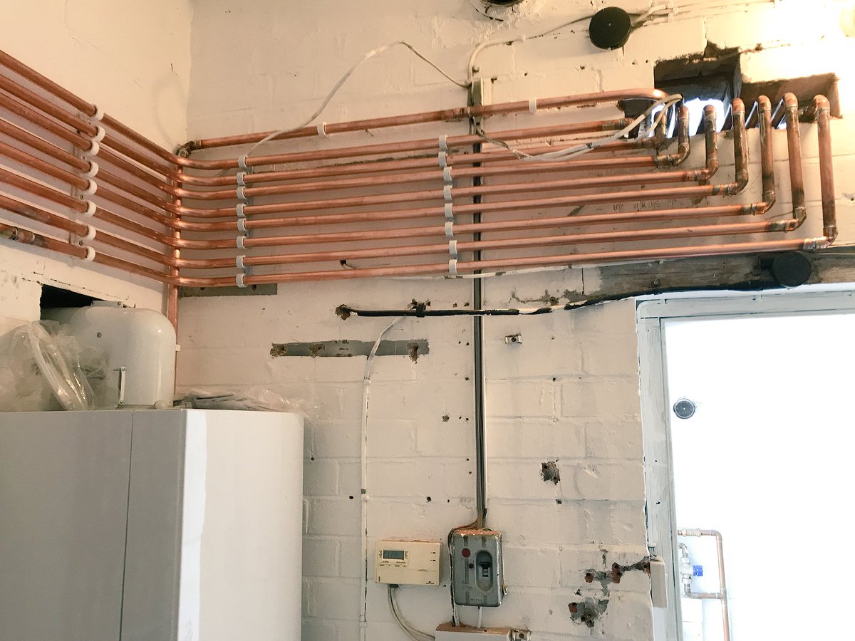 HeatingVale's tweet photo. Work in progress ⚠️  
@vaillantuk eco TEC plus, complete with low loss header!
Waiting on the 300 litre cylinder to complete this boiler room #ForTheLoveOfCopper #VHP https://t.co/y0qt9OmyI4