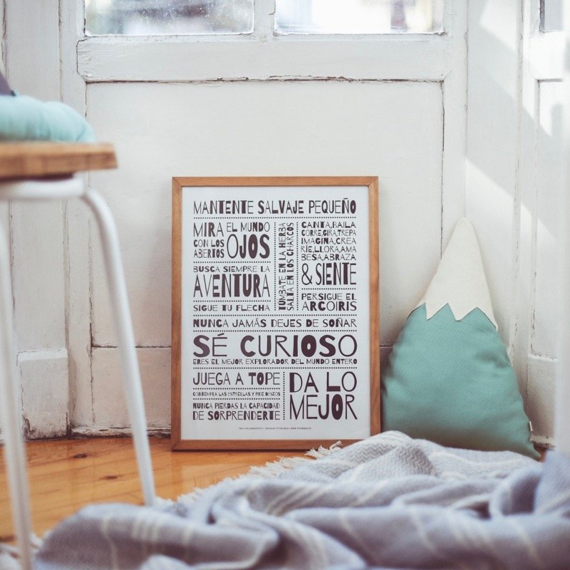 La #lámina más inspiradora de #TotheWild para que los pequeños de la casa encuentren su camino a la aventura.
Disponible en varios idiomas : #castellano, #asturiano, #gallego, #euskera, #catalán, #inglés, #francés e #italiano.