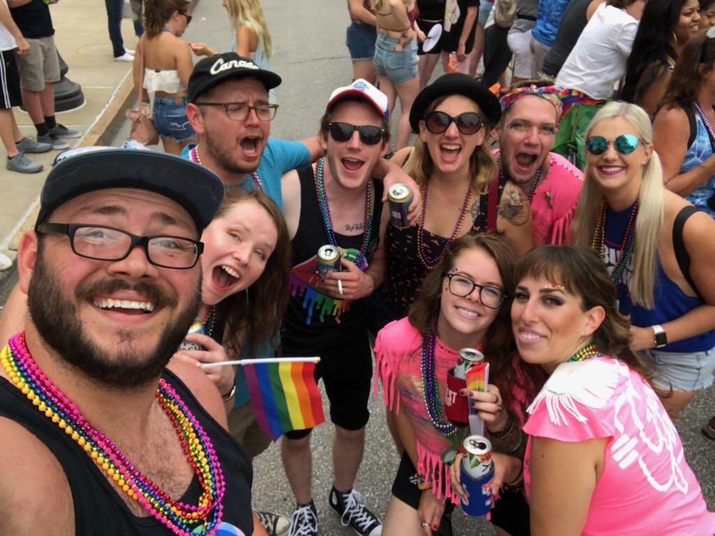 DanielleLeiran's tweet photo. Pride STL was filled with love and glitter. https://t.co/cEdYCcyRAr