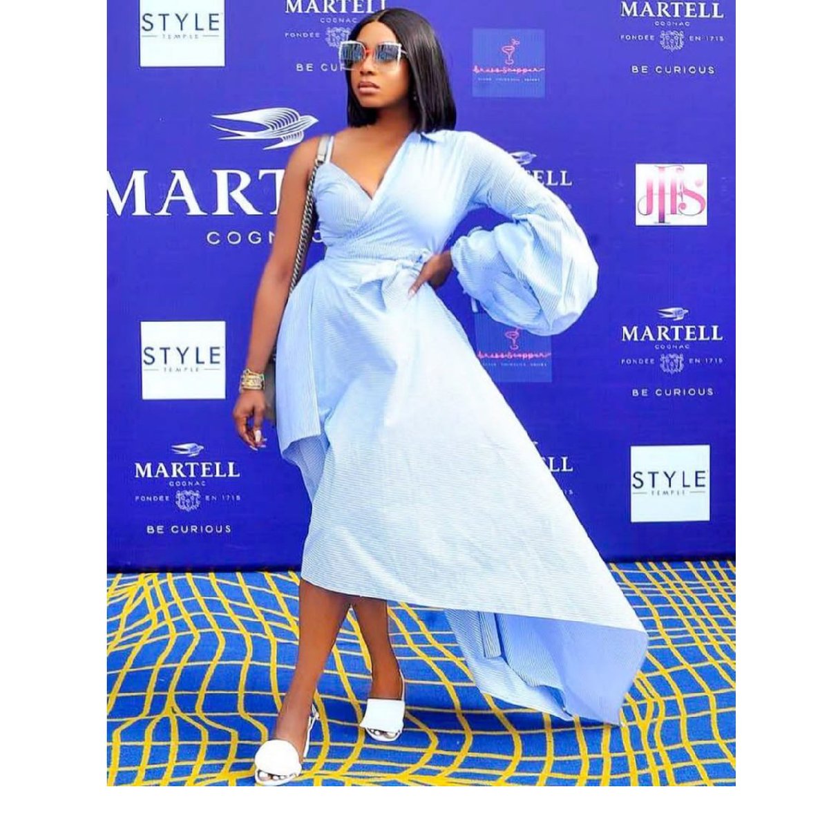 OnoBello's tweet photo. #OBFashion
Who Wore It Better?!!!
#IdiaAisen or #ChiomaIkokwu in this statement dress shirt from #StyleTemple
#OnoBello #OBFashion #OBCelebrities #fashion #celebrities #style #celebritystyle #celebrityfashion #Instafashion #instastyle https://t.co/aJ16nXaxJi