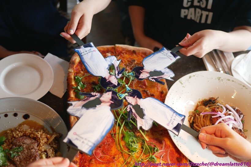 드디어 여름감기가 조금씩 차도를 보여 밀린 투어 포스팅들을 해보려 합니다. 일단 6월이 가기 전에 생일 포스팅부터!! H❤️B❤️D🎂

[박보검 드라마 뒷풀이 장소] 616day 이태원과 여의도 스팟 / 네이버 포스트▶️naver.me/Fogfyh3c
<a href="/BOGUMMY/">박보검</a> <a href="/bogummytour/">보검투어</a>