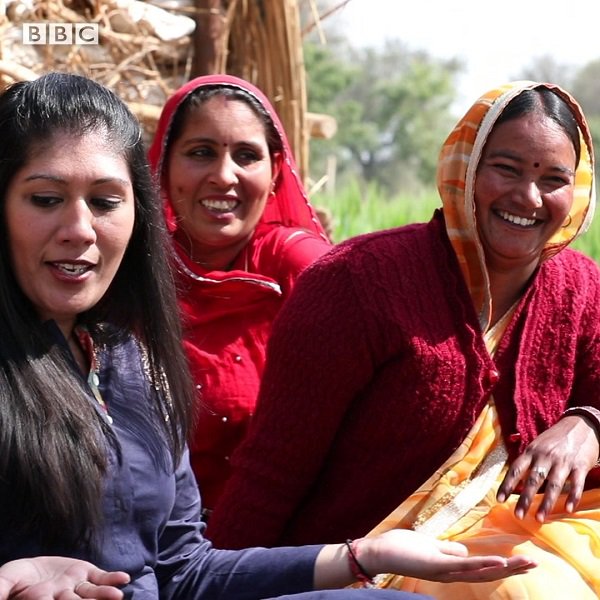 bbcnepali's tweet photo. #BBCTakingTheTemperature एक भारतीय उद्यमीले राजस्थान राज्यको ग्रामीण क्षेत्रमा सौर्य उर्जाबाट चल्ने उपकरणहरुको प्रयोगलाई प्रोत्साहित गर्न एक अभियान थालेकी छन्। बीबीसी रिपोर्ट (भिडिओ)
https://t.co/LH1jaLzQnU https://t.co/nTMMn5SmTP