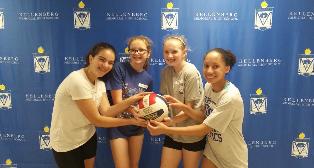 Kellenberg's tweet photo. Camps are in full effect this week! https://t.co/NDSadvtUtu