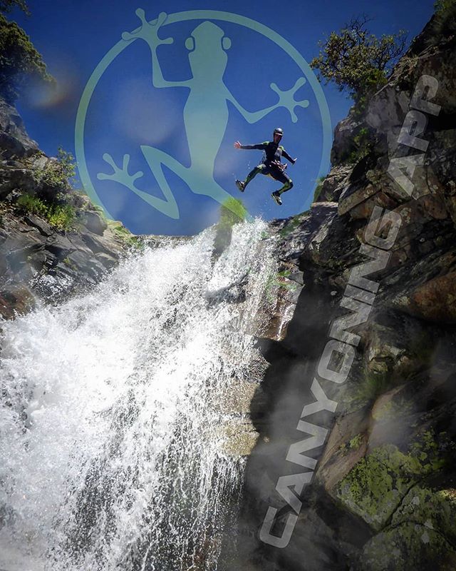 Canyoningapp's tweet photo. Mira nuestra foto en Instagram #canyoningapp #canyoning #jump #jumping #canyoneering #waterfall #barranquismo #torrentismo #canyonapp #livetheadventure #nature #adventure #adrenaline #outdoor #vidasdeaventura @adidasterrex @selandwetsuits @mammutna @mammut_absolute_alpine @c… https://t.co/qmPc1HyaEB