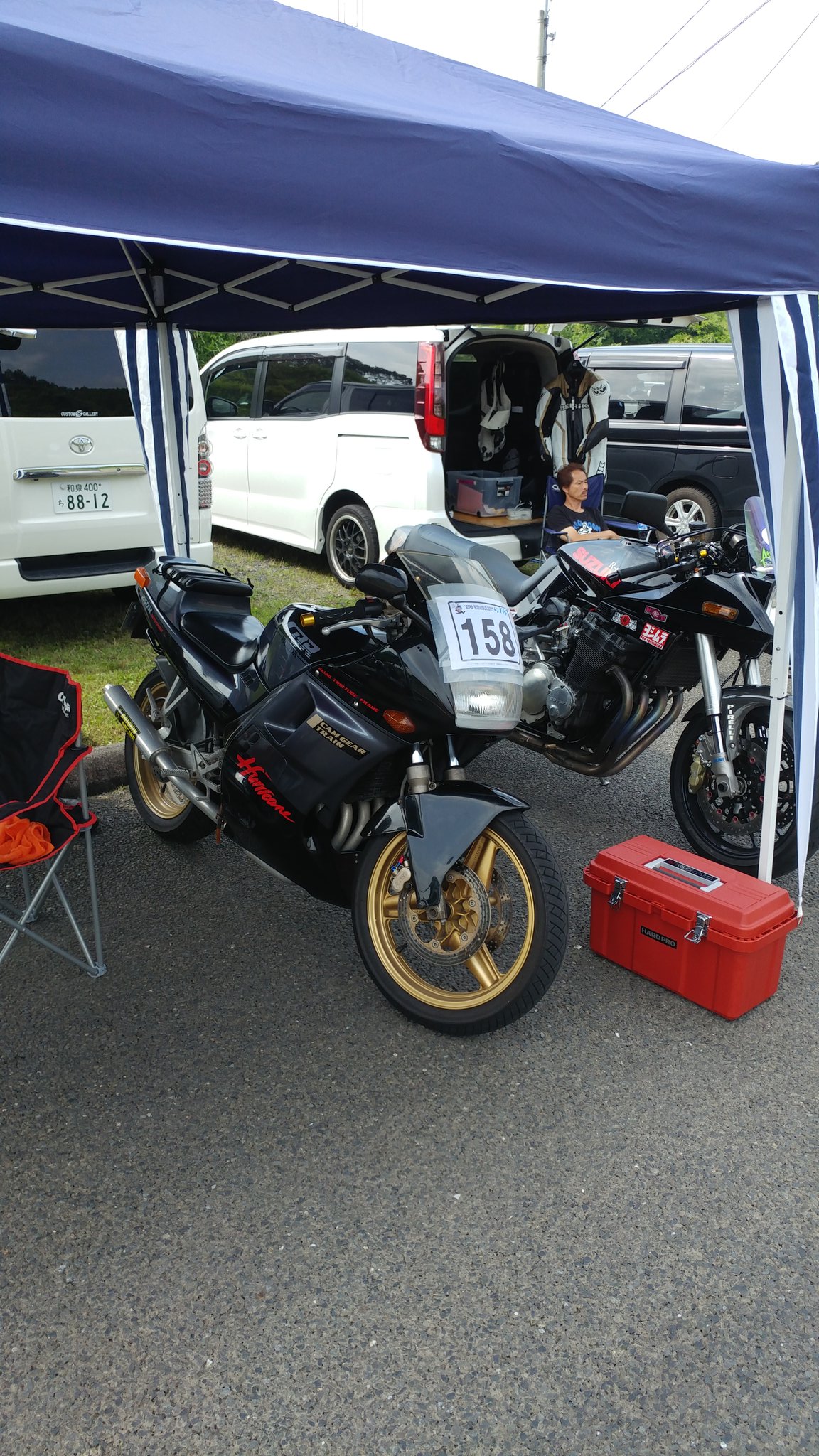 シロー Sur Twitter 今日は 鈴鹿ツインサーキットでの ライダースパラダイス ラパラ に行きました 初サーキットなので どうかなと思いましたが 楽しい楽しい Cbr250rハリケーンのツーリングタイヤでは 限界低い 笑 ラパラ 鈴鹿ツインサーキット Cbr