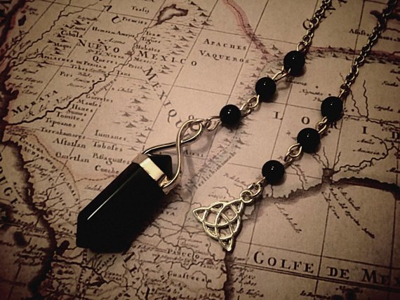 EclecticCharms's tweet photo. The Obsidian Triquetra Pendulum found a home in Maryland! Shipping out today!

#etsy #sale #triquetra #crystalshop #witchyshop #witchy #pendulums #TuesdayThoughts #jewelry #etsystore #etsyshop #goodmorning #Thankful https://t.co/p4SQXdHm9J