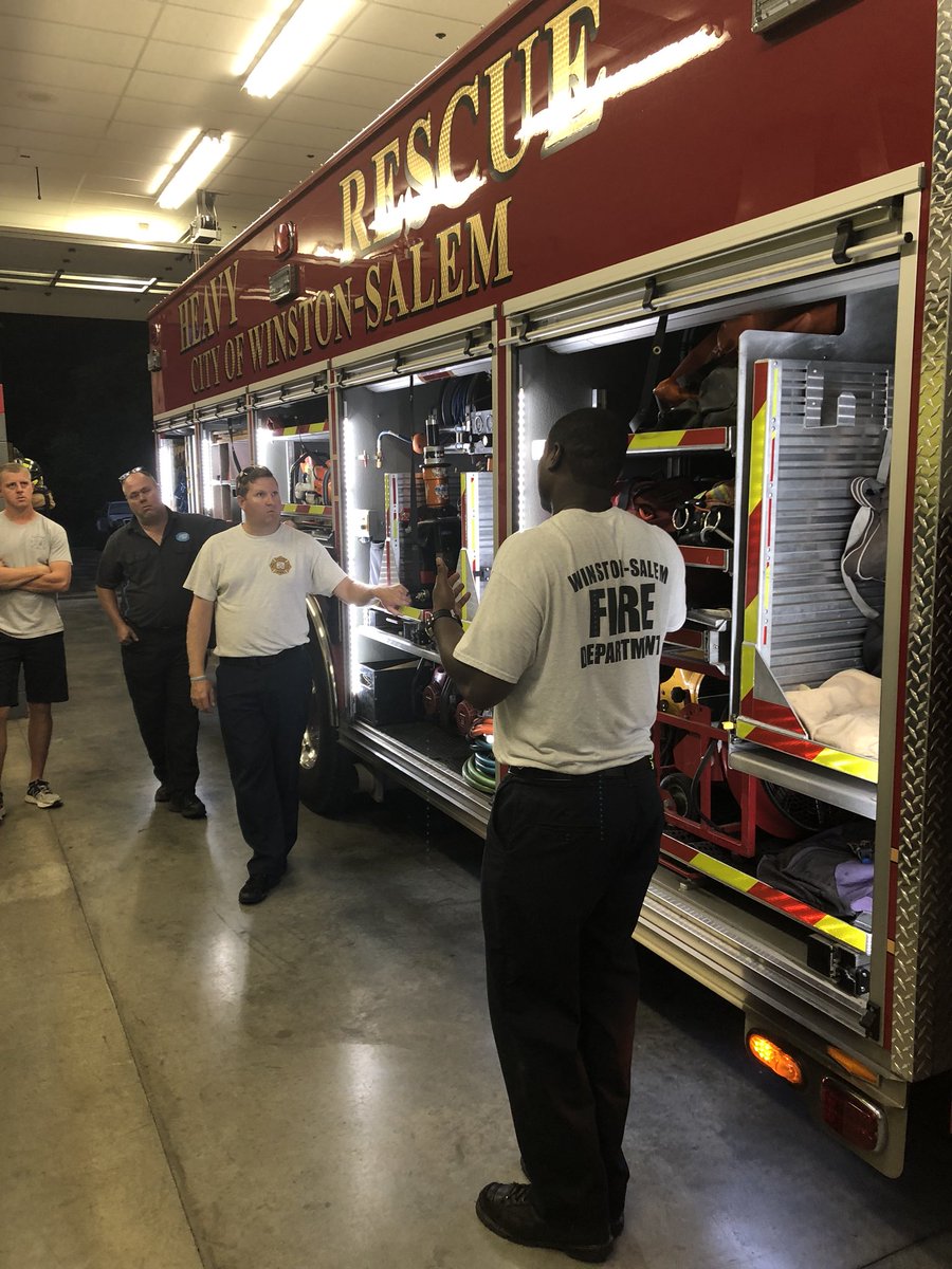 WallburgFire's tweet photo. Thanks to WSFD Rescue One for coming out and training with us last night! https://t.co/8MBeDPeWIJ