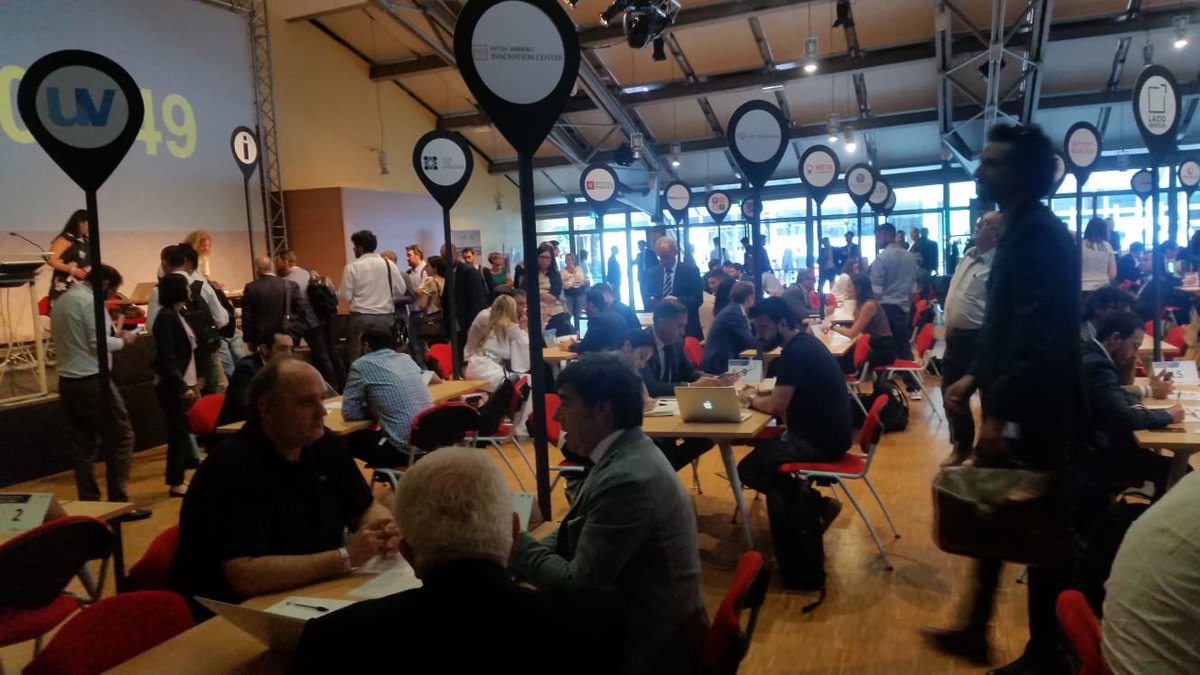 Ora le #startup incontrano gli investitori. Cose che accadono a <a href="/sole24ore/">IlSole24ORE</a> #StartupalSole  <a href="/Invitalia/">Invitalia</a> <a href="/up_ven/">Lokochon</a> <a href="/As_Aifi/">AIFI</a>