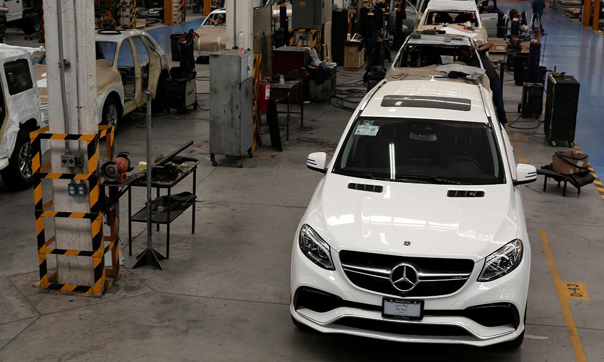 Automotive_News's tweet image. Rising crime pushes Mexico bulletproof car production to record dlvr.it/QYYwdT