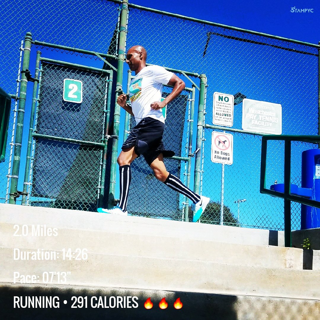 traintoref's tweet photo. Gettin closer to that sub 7:00 #2mile short run #temporun
🏃🏾🏃🏾💨💨
#traintoref #nrc #runfitted #runitfast #runshots #runnerslife #runtoinspire #10ktraining #igrunner #halfmarathontraining #runningcommunity #personaltrainer #fitpro #runnerscommunity #go2socks  #stampyc https://t.co/AhxBqAEu6J