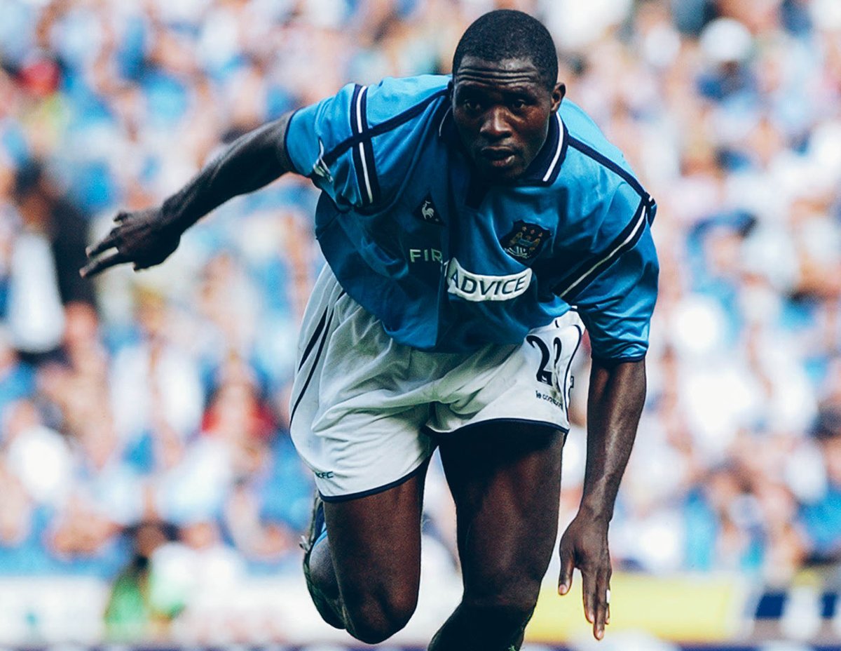 Manchester City 背番号23が永久欠番となったのが15年前 Rip マルク ヴィヴィアン フォエ Manchester City 背番号23が永久欠番となったのが15年前 Rip マルク ヴィヴィアン フォエ