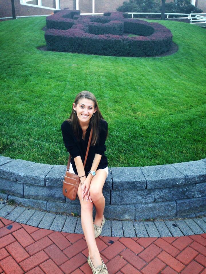 kristinademou's tweet photo. I cannot believe 4 years ago i was attending NSO for @UDelaware #UDGrad2018 with no idea what was to come... amazing how the time flies and how so many incredible experiences somehow got packed into the last 4 years 💙💛 #BlueHensForever #UDisthePlace https://t.co/Pj3mf5D29A