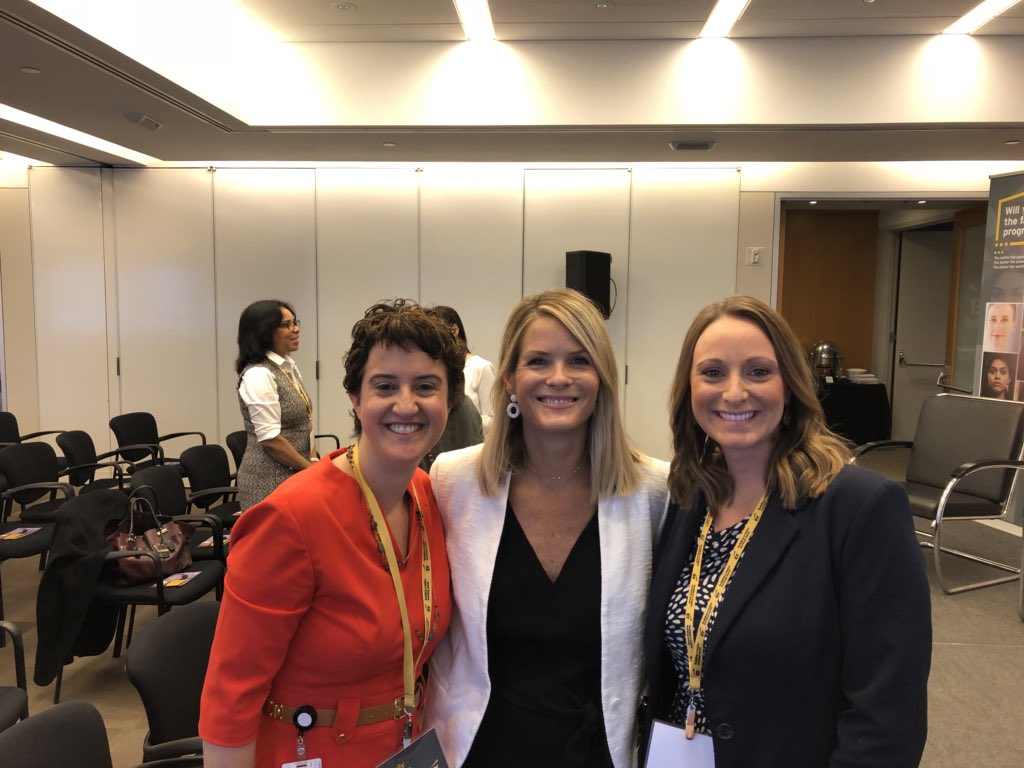KTwaronite_EY's tweet photo. EY was proud to sponsor @W20_Argentina roundtable on #LaborInclusion. Thanks to all the delegates and guests for their meaningful recommendations. #WomenFastForward #GenderEquality @Julie_Teigland  @SusanaBalboOK @Miss_Internet #W20Argentina @EY_Argentina @EYnews https://t.co/NYneLLRfg3