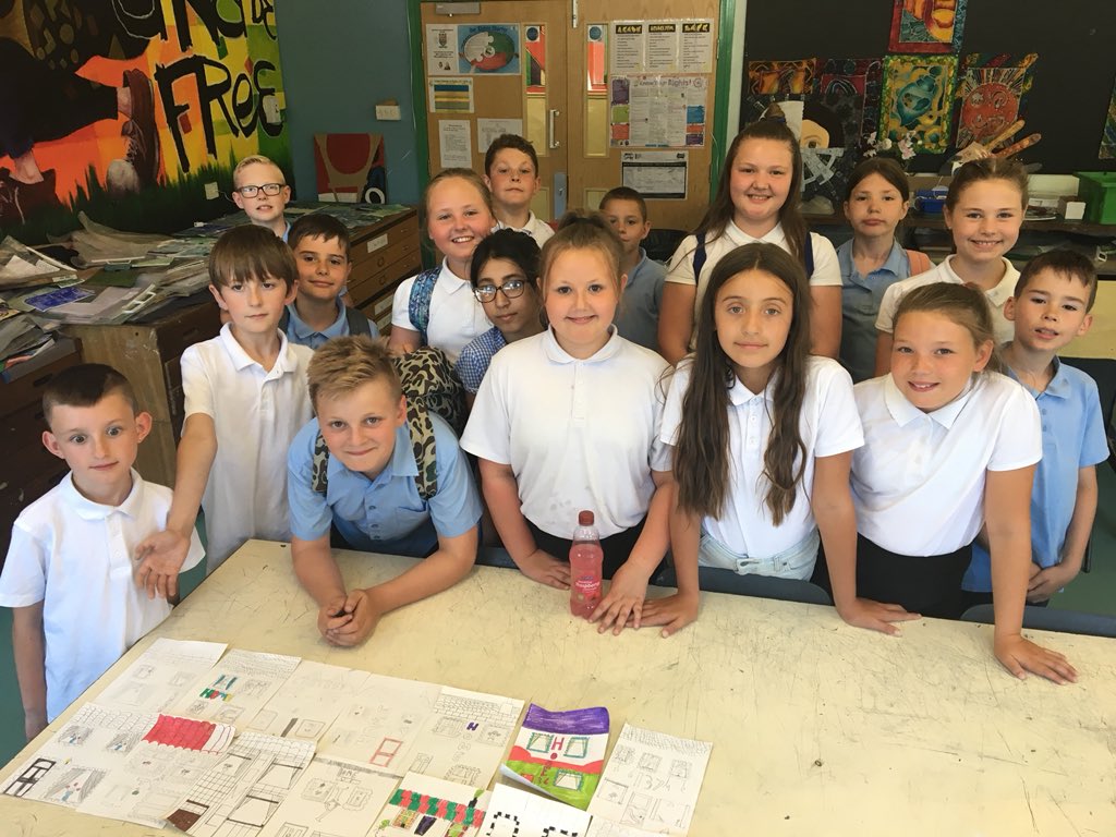 We had a brilliant day printing our terraced houses @MountCompArt A big thank you to Mr Donovan! #lovewhereyoulive