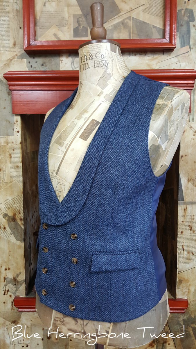 Its been a while but what a comeback . The NEW Blue herringbone Tweed is available from our Formal Hire Department .NOW
#wedding #groom #suit #brideandgroom #duncanjamesofwalsall