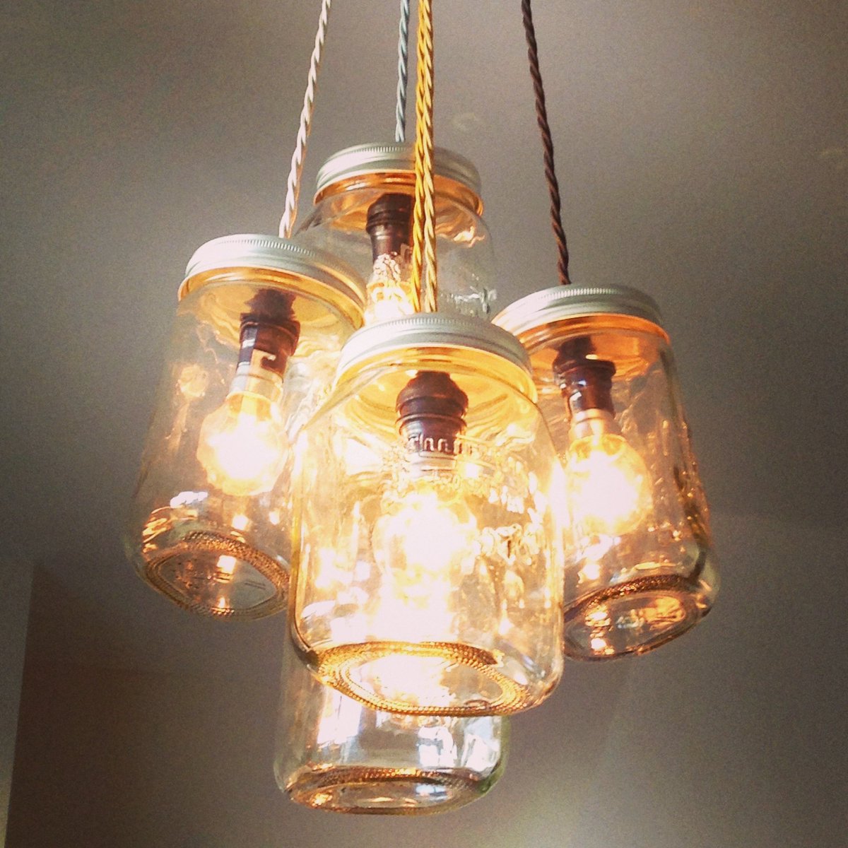 TheHouseofUp's tweet photo. This weekend its all down to #Brighton for @CharisWilliams #upcycling #workshop...and I get to come home with a lamp! Join me and other #UpcycledHour #upcycling types for an inspiring and very fun-filled afternoon by the sea ... but quick, its almost full https://t.co/G95UsEI5Zx https://t.co/UjALMvG4c2
