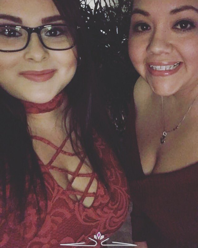laurasrodriguez's tweet photo. Happy birthday @_NenaM_ https://t.co/ztKLJ17oZe