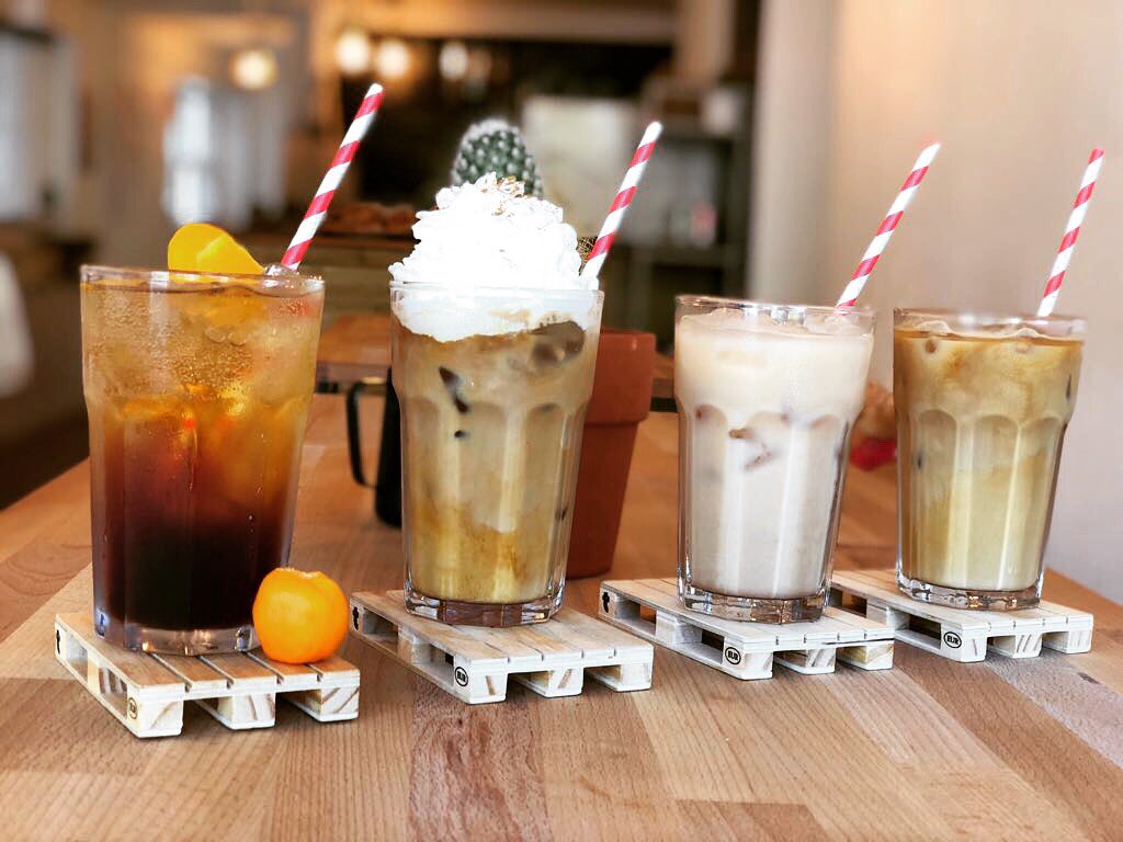 #tiamo #vanillalatte #coldbrewchai #icecoconutmilklatte #harrisoncoffee #summertime #friends #coffeelove #coffeetime #coffeetime #coffeeinspiration #coffeemoment