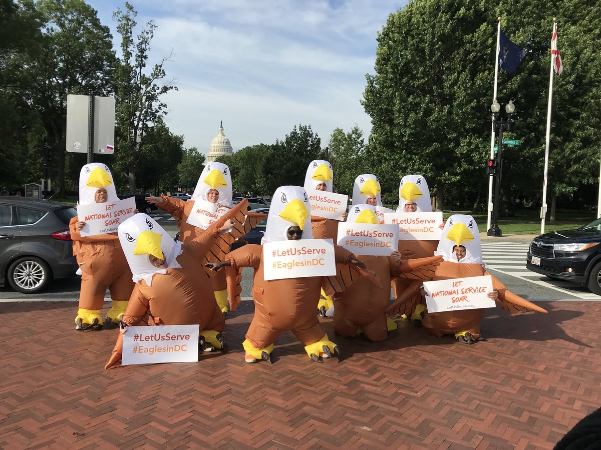 ServiceYear's tweet photo. And that’s a wrap! When the Senate sits down to markup the 2019 budget today they will have heard thousands of #nationalservice advocates &amp; the #EaglesinDC loud &amp; clear: EXPAND NATIONAL SERVICE! 

https://t.co/KIyAAHPuob #LetUsServe https://t.co/TSTPk64g3X