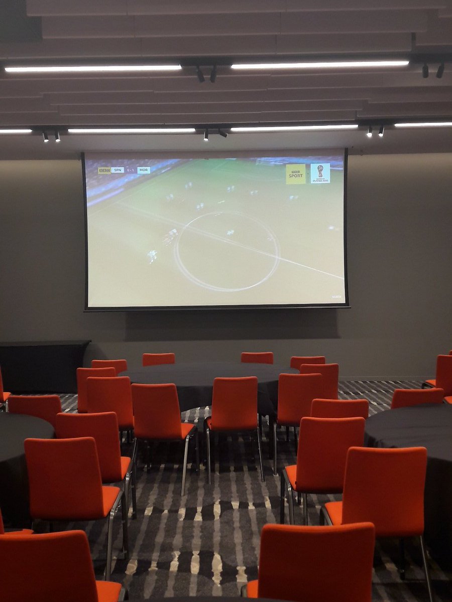 timosullivan_'s tweet photo. England v Belgium on the biggest screen in Bath! (4m x 2.8m) at the Apex Hotel. Bose speakers, fully a/c. Free entry, doors and bar opens at 6.00pm. Food available. Its better than being there (almost)!! @ApexHotels @VisitBathBiz @TheMediaClash @amandaisinbath #worldcup @BathBID https://t.co/jFMlPmqJsv