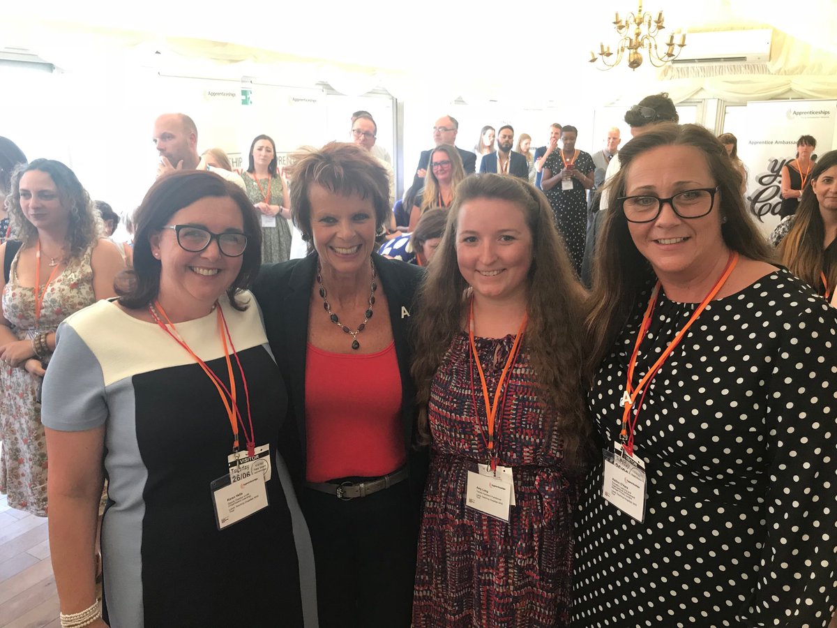 OrgLearnleedsth's tweet photo. Proud moment meeting https://t.co/gQJKEX1Zrw